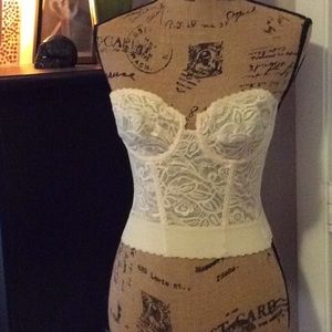 Bustier Backless Strapless